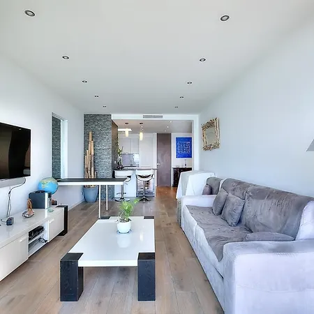 Le Florentina, Dernier Etage Avec Terrasse, Vue Sur La Baie Des Anges Apartamento *